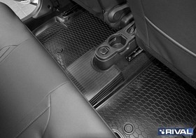 Фото 1/8 14701007, Комплект автомобильных ковриков в салон Nissan Terrano III рестайлинг (4/FWD) 2017-/Renault Duster I