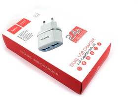 Блок питания (сетевой адаптер) HOCO C12 Smart два порта USB, 5V, 2.4A, белый