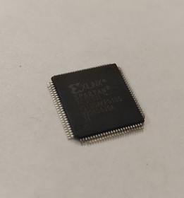 XCS10XL-3VQ100AKP, IC Chips