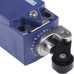 XCKP2121P16, Limit switch; lever R 20,2mm, plastic roller O14mm; NO + NC