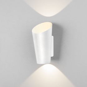 Фото 1/5 1539 TECHNO LED / Светильник садово-парковый со светодиодами Tronc белый