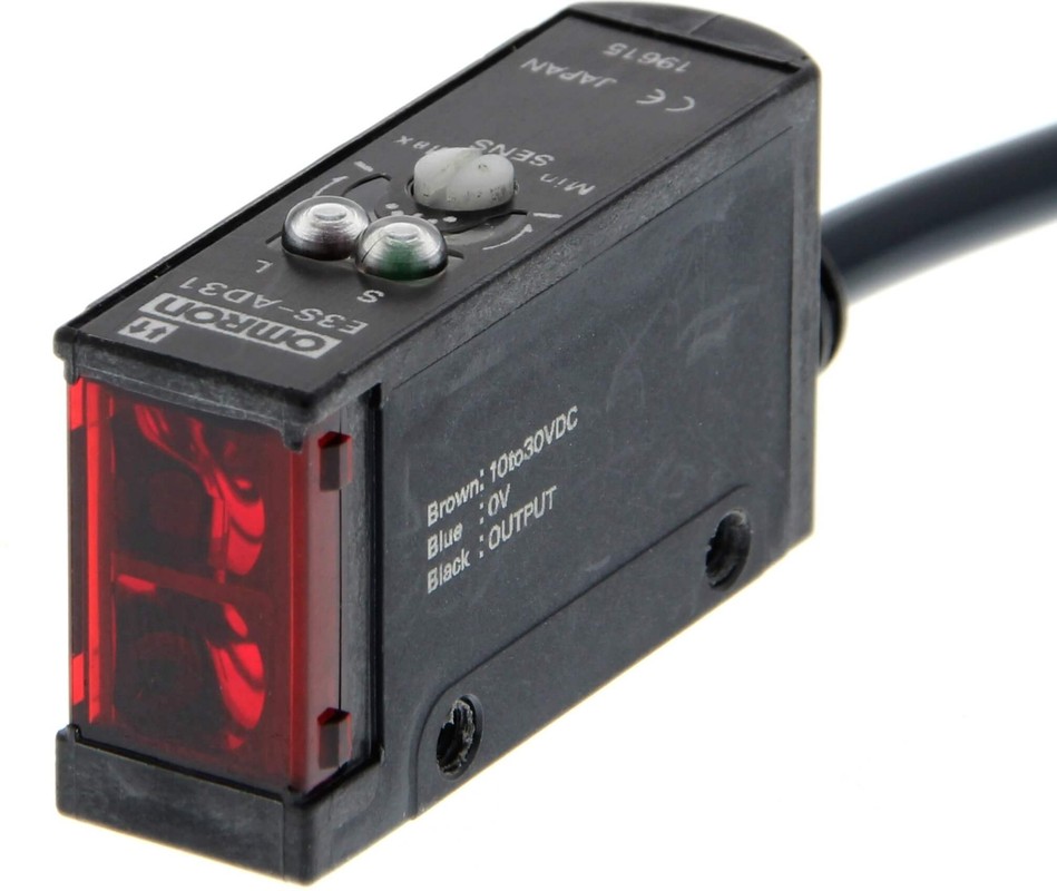 E3S-AD31, Reflective, Diffuse Optical Sensor 7.874" (200mm) PNP - Dark ...