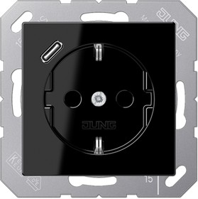 JUNG Розетка SCHUKO® с USB-зарядным устройством, тип С термопласт черный