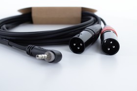Фото 1/2 Cordial EY 1,5 WRMM кабель Y-адаптер джек стерео 3.5мм угловой-2xXLR male, 1.5м, черный