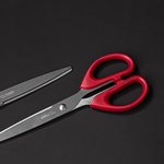 Ножницы Deli EM610 офисные 180мм ручки пластиковые сталь ассорти чехол с европодвесом