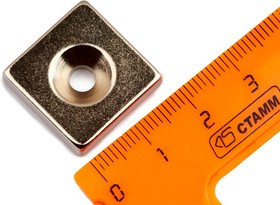 Фото 1/8 Неодимовый магнит прямоугольник 20х20х5 мм с зенковкой 4.5/10.6 мм, N35