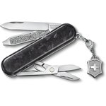 Нож перочинный Victorinox Classic Brilliant Carbon (0.6221.90) 58мм 5функц. черный/серебристый подар.коробка