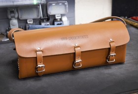 Фото 1/10 703232, Leather Tool Bag with Shoulder Strap 405mm x 145mm x 125mm