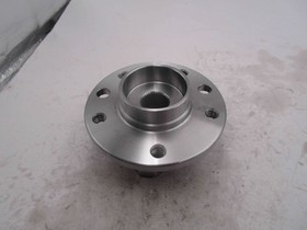 Фото 1/7 107204, Ступица с подшипником в сборе передняя OPEL ASTRA G/ZAFIRA A 98-05 -ABS (5 отверстий)