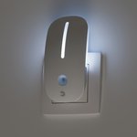 Ночник - светильник светодиодный ЭРА NN-620-LS-W в розетку с датчиком освещенности белый Б0057211