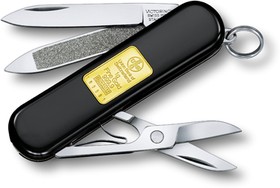Фото 1/8 0.6203.87, Нож-брелок Victorinox Classic с золотым слитком 1 гр, 58 мм, 7 функций, черный