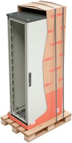 Шкаф напольный CQE собранный с дверью и задней панелью 2200х800х600мм DKC R5CQE2286A