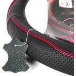 Оплетка на руль (M 38 см нат. кожа) черная с перфорацией с красными линиями ...