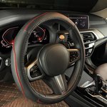 Оплетка на руль (M 38 см нат. кожа) черная с перфорацией с красными линиями ...