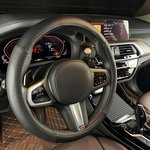 Оплетка на руль (M 38 см нат. кожа) черная с тиснением ARNEZI A0501024