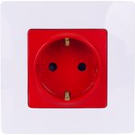 Legrand Etika Красный Розетка с/з со шторками