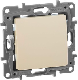 Фото 1/10 Переключатель 1-кл. СП Etika 10А IP20 250В 10AX безвинтов. зажимы механизм сл. кость IEK 672305